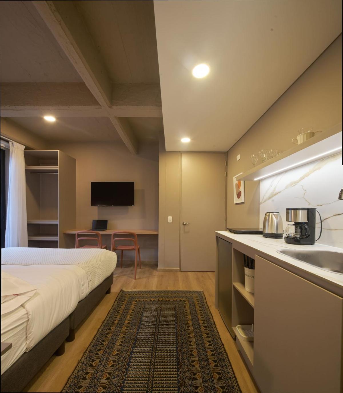 Quiet Comfort With Access In Chapinero
